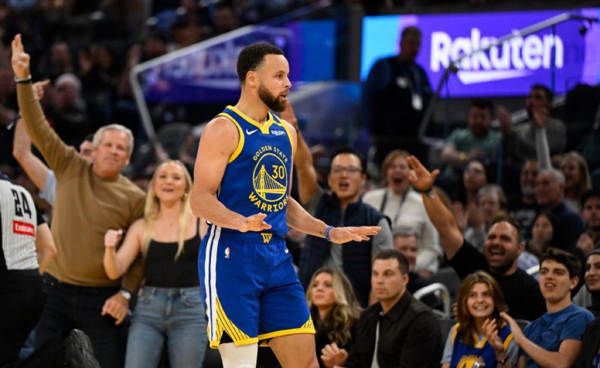 库里会退役吗?科尔说「没有完美结局」,三分王的最后篇章何时落幕